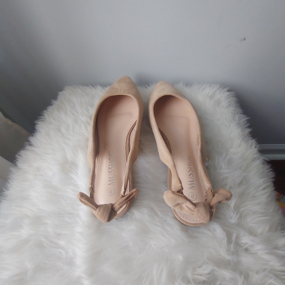 Flats - Picture 3 of 3